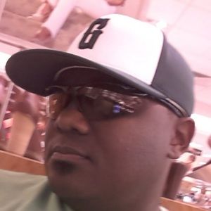 Meet your Posher, Ebon